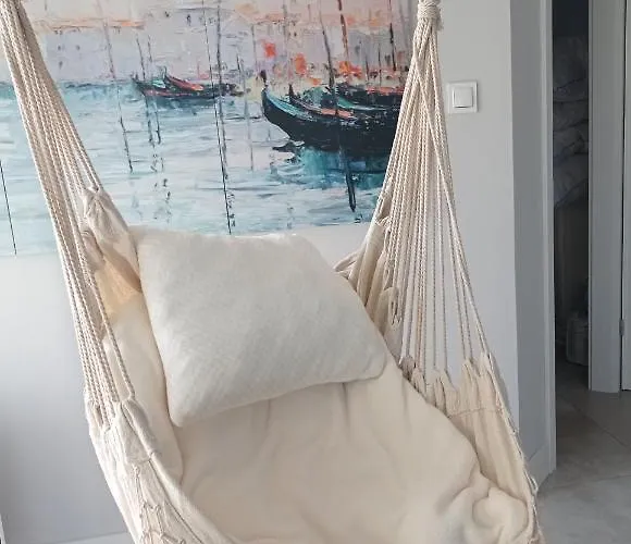 Lighthouse Гонски